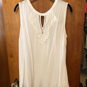 Daniele Rainn sleeveless blouse